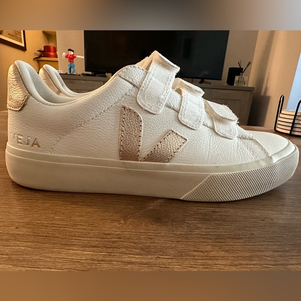 Veja Recife logo chromefree extra sneaker women in size 37